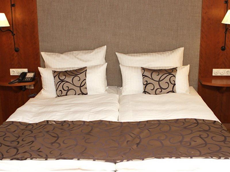 Berghotel ไอเซนัค ภายนอก รูปภาพ